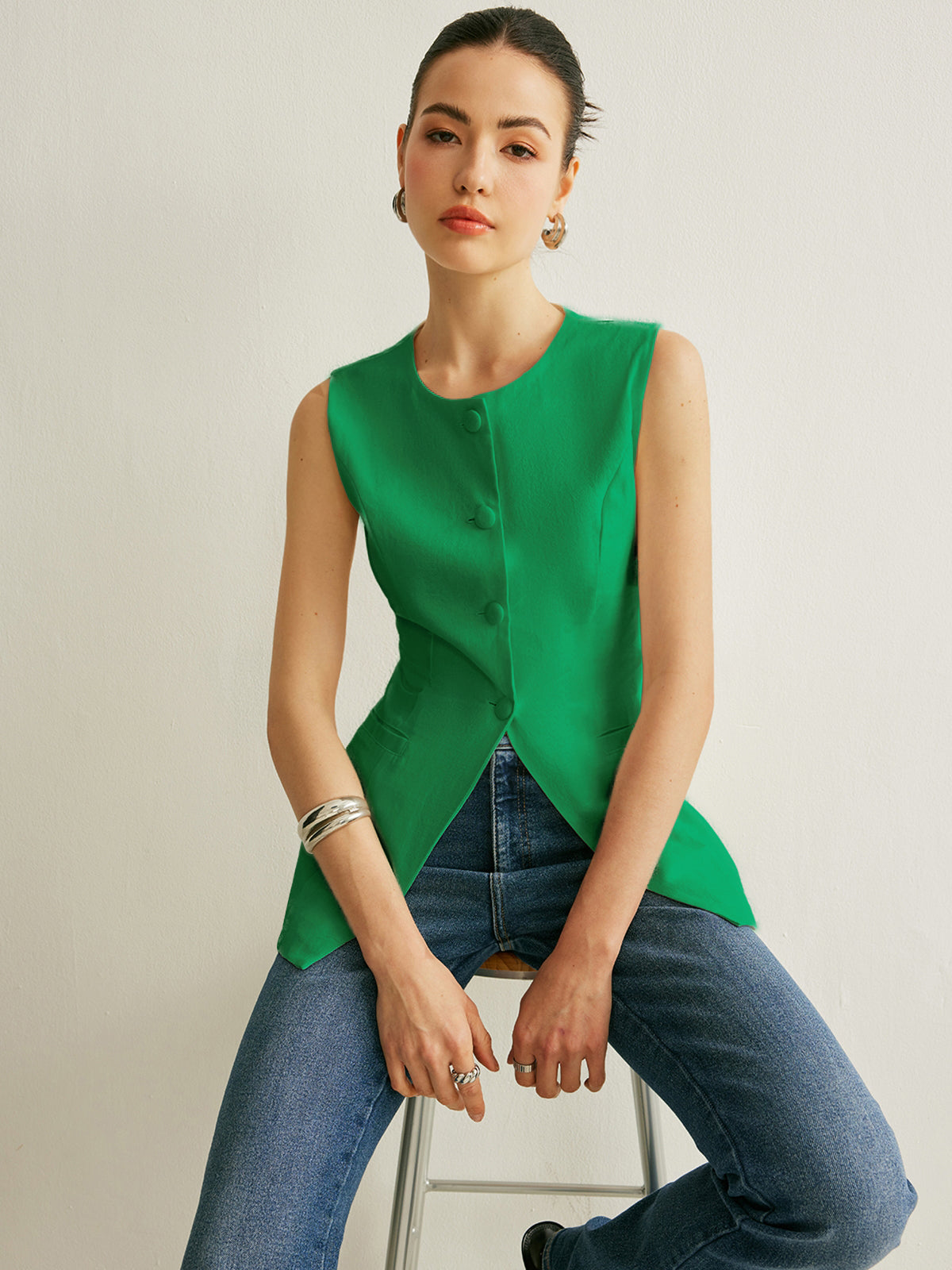 Stijlvol Mouwloos Vest Voor Modebewuste Vrouwen – Elegante Knopdetails, Luxe Textuur & Perfect Voor Zowel Casual Als Formele Gelegenheden.