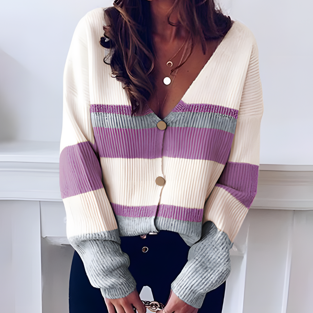 Gestreept Ribgebreid Vest Met Knopen – Casual Chic Met Een Zachte Touch