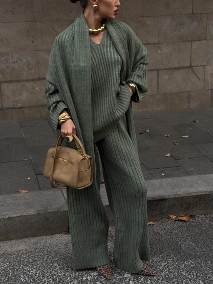 Gebreide Lounge Set Voor Dames – Zachte Ribstructuur, Flared Broek & Inclusief Sjaal – Herfst En Winter