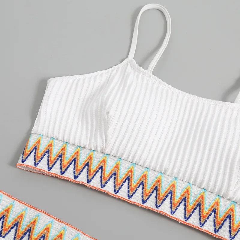 Bikini voor dames – ribstof met zigzagband, hoge taille & crop top – zomer en strand