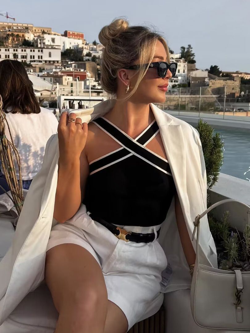 Stijlvolle Gebreide Top Voor Modebewuste Vrouwen – Contrastkleurige Bies, Verstelbare Bandjes & Ademend Comfort Voor Elke Gelegenheid.