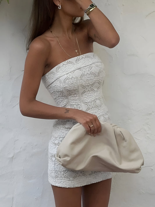 Strapless Kanten Mini Jurk Voor Dames – Getailleerd, Zomerproof & Elegant