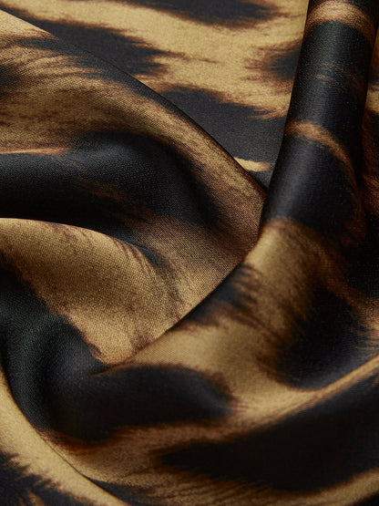 Stijlvolle Luipaardprint Maxi Rok Voor Modebewuste Vrouwen – Lichtgewicht Stof, Ruime Pasvorm & Perfect Voor Een Zomerse Dag Of Avonduitje.