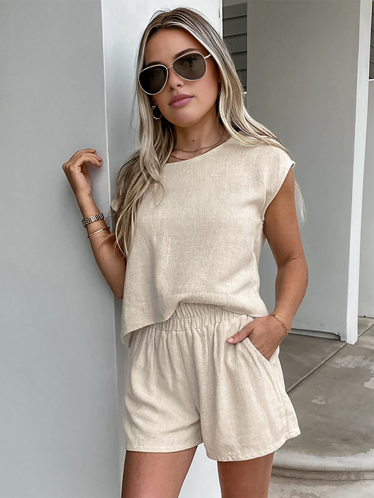 Stijlvolle Korte Broek Set Van Katoen En Linnen Voor Modebewuste Dames – Ademend, Lichtgewicht & Perfect Voor Eenvoudige Elegantie In De Zomer.