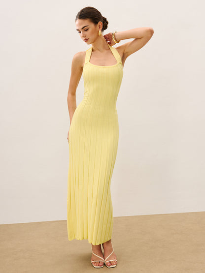 Elegante Halter Nek Jurk Voor Modebewuste Vrouwen – Ribbels, Gebreid Materiaal & Perfect Voor Zomerse Avonden.