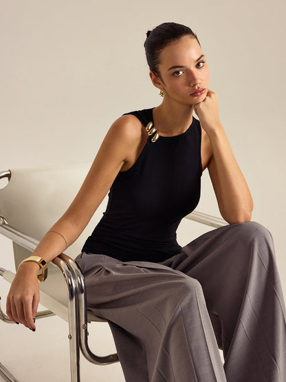 Glinsterende Mouwloze Top Voor Modebewuste Dames – Luxe Metaalstof, Elegante Pasvorm & Verfijnde Look Voor Elke Speciale Gelegenheid.