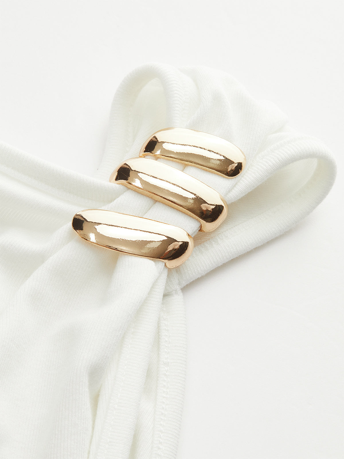 Glinsterende Mouwloze Top Voor Modebewuste Dames – Luxe Metaalstof, Elegante Pasvorm & Verfijnde Look Voor Elke Speciale Gelegenheid.