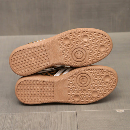 Moderne Dames Sneakers Met Veters En Casual Retro Look