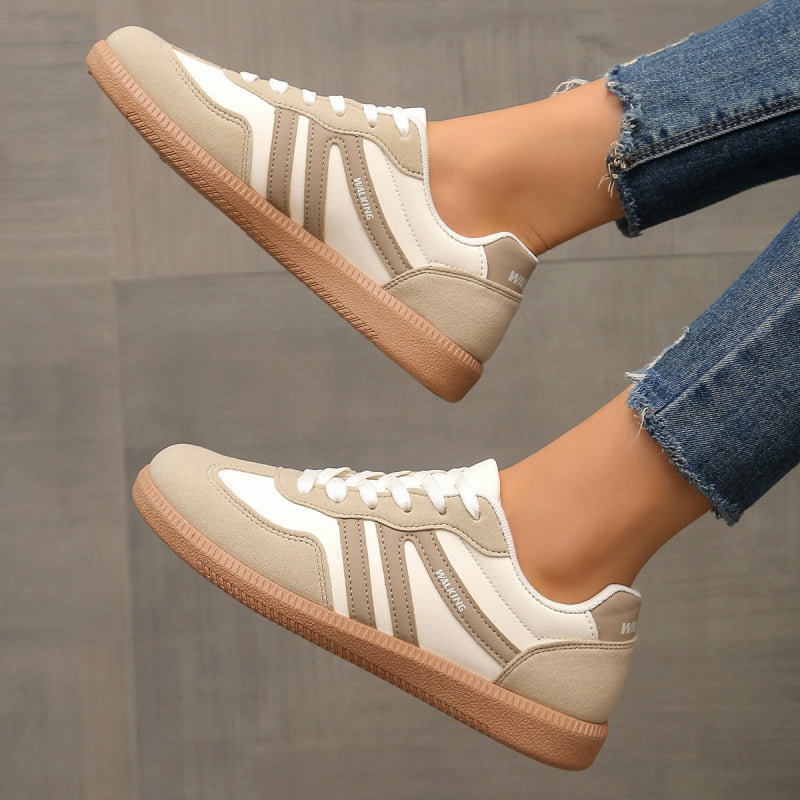 Moderne Dames Sneakers Met Veters En Casual Retro Look