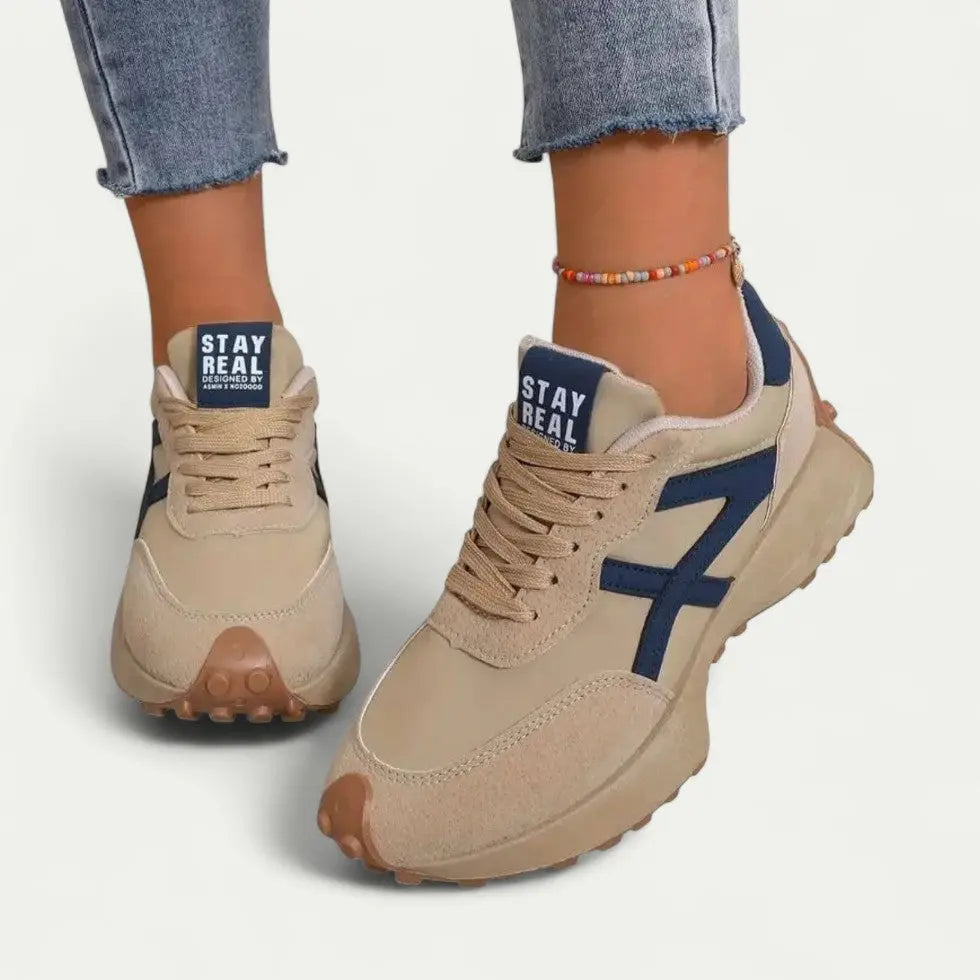 Dames Sneakers Met Veters En Sportieve Retro Look