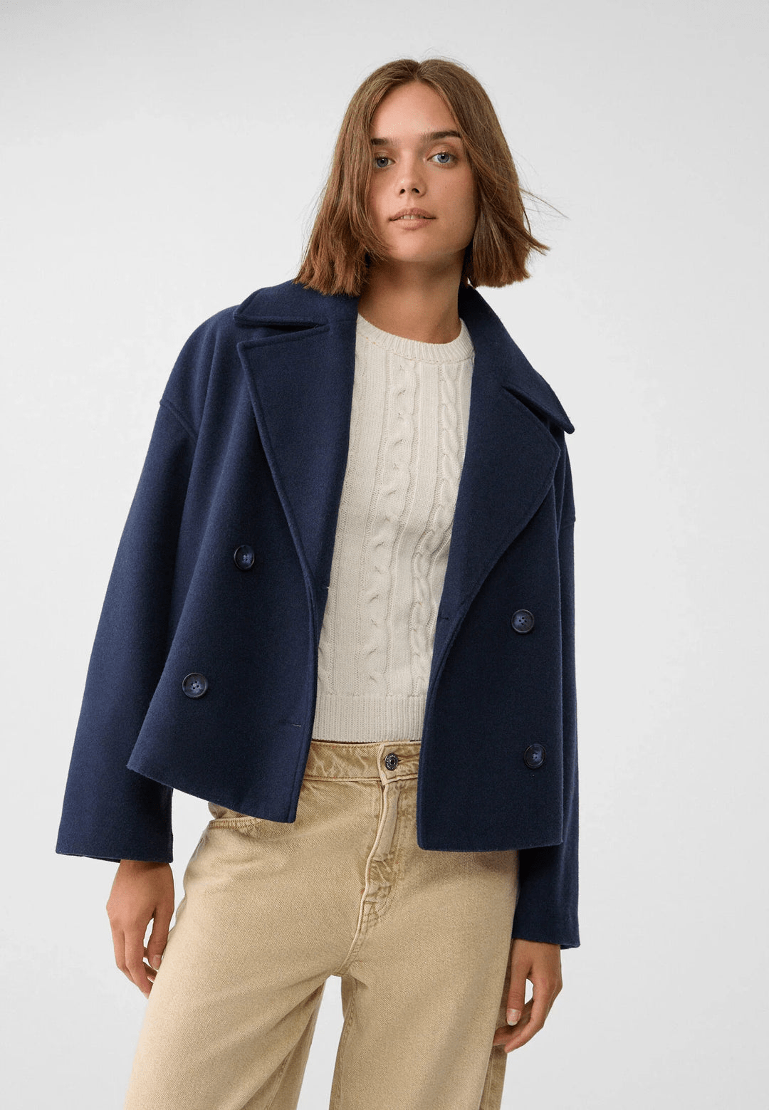 Elegante peacoat met moderne twist