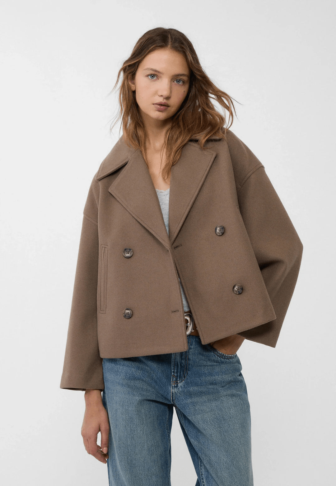 Elegante peacoat met moderne twist