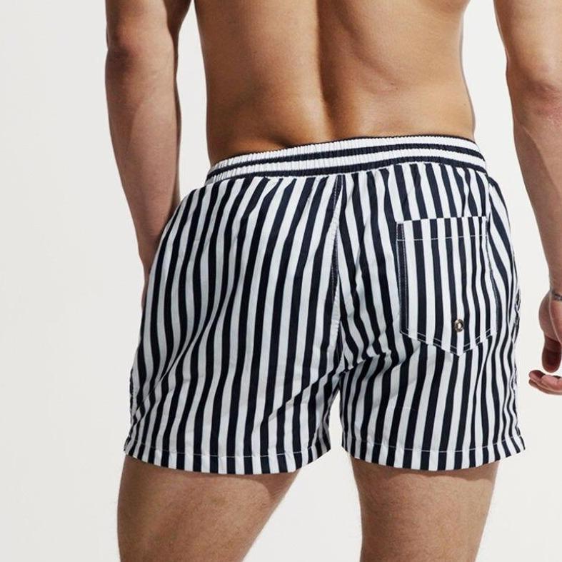 Heren korte zwembroek – verticale strepen, sportieve fit & elastische tailleband